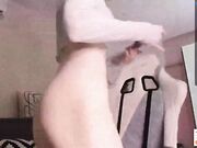 mira_girl Sexy kitty blonde fingering wet clit