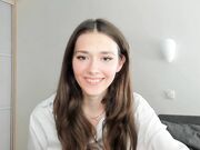 willa_williams Chaturbate "baby face" model in online