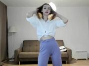 olli_ver New chat room with Baby face girl