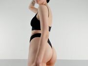 sixkiks 03-29-2023 New online teen with a round booty