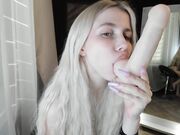hi_popsy Young sexy girl suck big dildo 04-20-2023