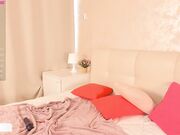 keylalong Young web model fingering clit may-22