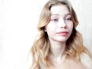 olivia_madyson July 27 Newest teen kitty on webcam