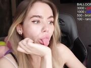 aurora_ri August 16 2023 Newest chat room with cute young girl