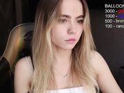 aurora_ri August 16 2023 Newest chat room with cute young girl