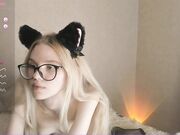 jimenachan - Skinny beauty plays with nipples