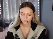 nensiloon September-20-2023 Candy show with teen babe