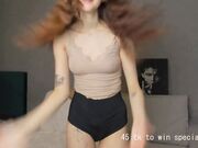 internetsexplorer - Recording the show from under a T-shirt