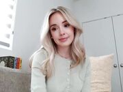 vegansoda - American sexy model shows her small tits 22-02-2024