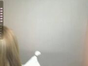 cute_shine_babe three fingers in a tight anal hole