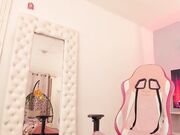 naomigarcia 06-03-2024 Cute brunette masturbates for 200 tokens