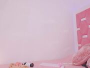 nicolle_mitchelle - Cool sexy girl fingering wet hole April-2024