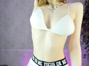 dearly_emily May-2024 Skinny babe shows body in online