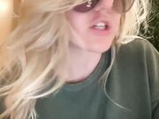 wisconsintiff Busty milf playing in a free webcam show May-2024