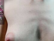 missima - Dünne Hure spielt mit Muschi