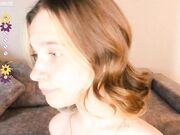 lynnatlee Cute pale model playing with clit in panties 30-05-2024