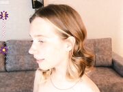 lynnatlee Cute pale model playing with clit in panties 30-05-2024