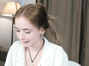 taitehambelton June-11-2024 New 18 year old beauty in public show