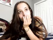 cherrybby550 New pussy fingering with brunette girl at chaturbate