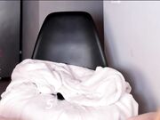 Chaturbate webcam model hee_jeen - August-29-2024