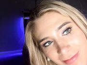 victoriaflowers - September-18-2024 New pale blonde in online show