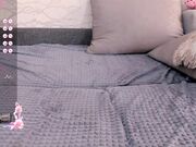 freyabyrne - Top skinny babe playing with anal hole