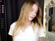 lovely_shyy (Chaturbate) New babyface teen model 11-10-2024