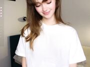 delicasy Skinny young model in free show 11-14-2024