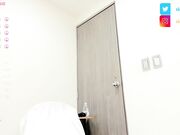 skinnyy_16 - Latina babe plays with dildo