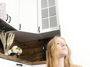 artamonova Very sexy naked cam girl 11-28-2024