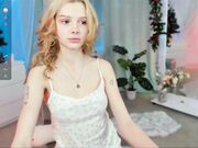 little_anitta Chaturbate cute blonde baby in online 07-01-2025