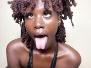 betty_fire_ Recording of a broadcast with a busty black model