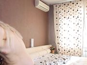 but_not_for_freeeeee Chaturbate public video show with skinny camgirl January-21