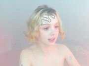 little_anitta - Smoky online show with a naked blonde